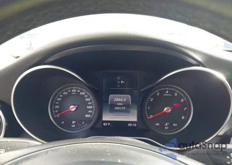 2016 Mercedes-Benz C 300 z USA, uszkodzony, nr VIN 55SWF4JB7GU105306